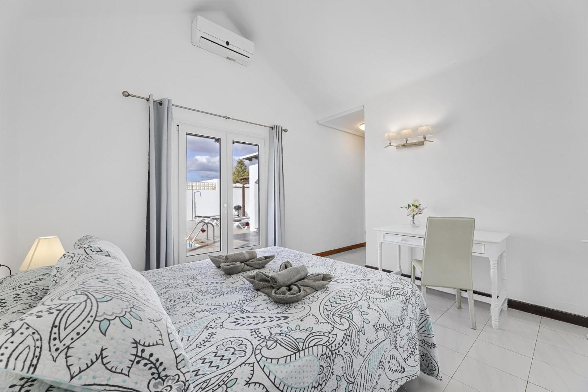 Eva - Vipvipvillas * Puerto del Carmen (Lanzarote)